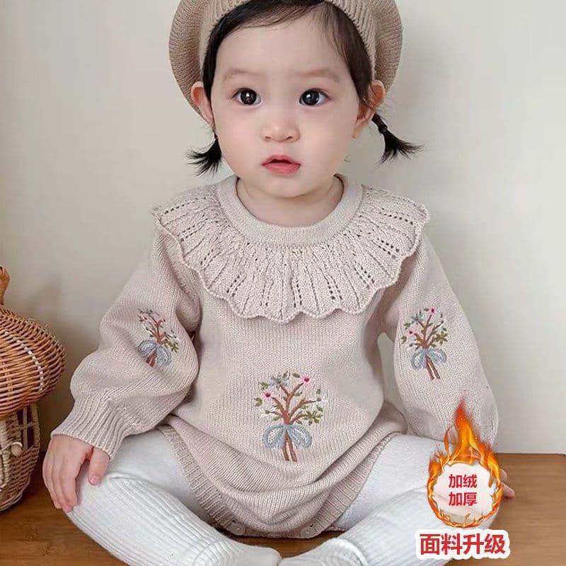Baby knitted bag fart clothing baby girl princess jumpsuit sweater 100-day one-year-old dress spring, autumn and winter long-sleeved