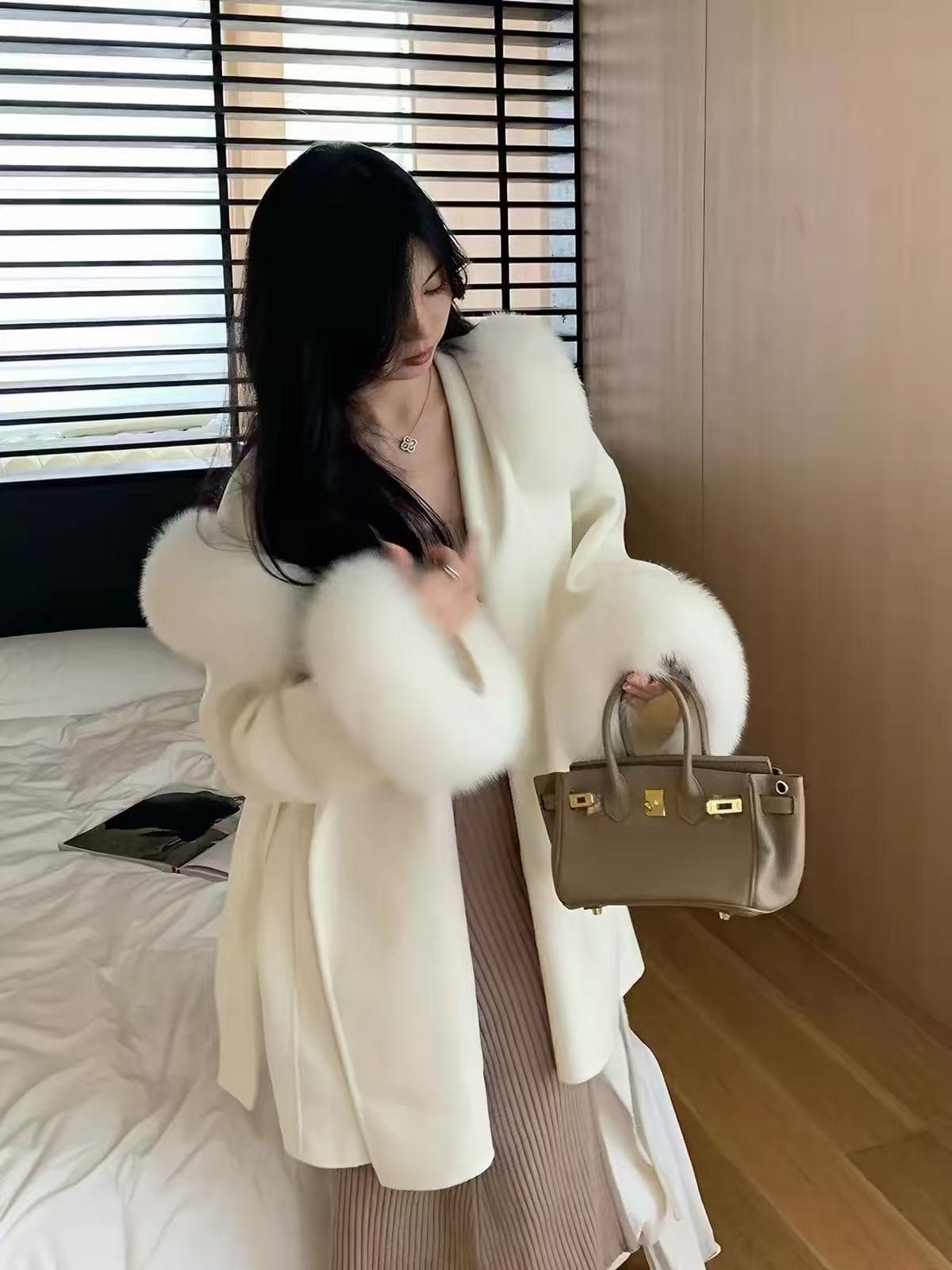 2026 Fall/Winter New Chanel-Style Double-Faced Wool Korean Light Luxury Hepburn Coat with Real Fox Fur