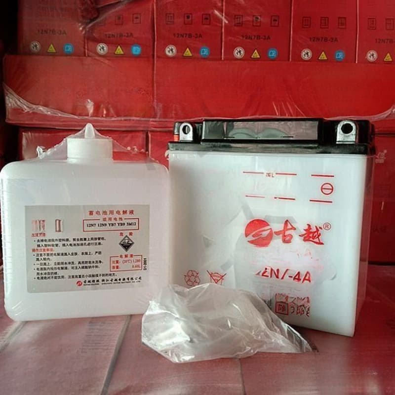 Free Shipping 12N7-4A Suzuki 12V 7Ah Motorcycle Battery Knight 125 Motorcycle Water Battery