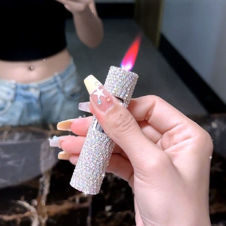 Diamond-Studded Cylindrical Metal Windproof Creative Women's Compact Red Flame Trendy High-End Refillable Lighter