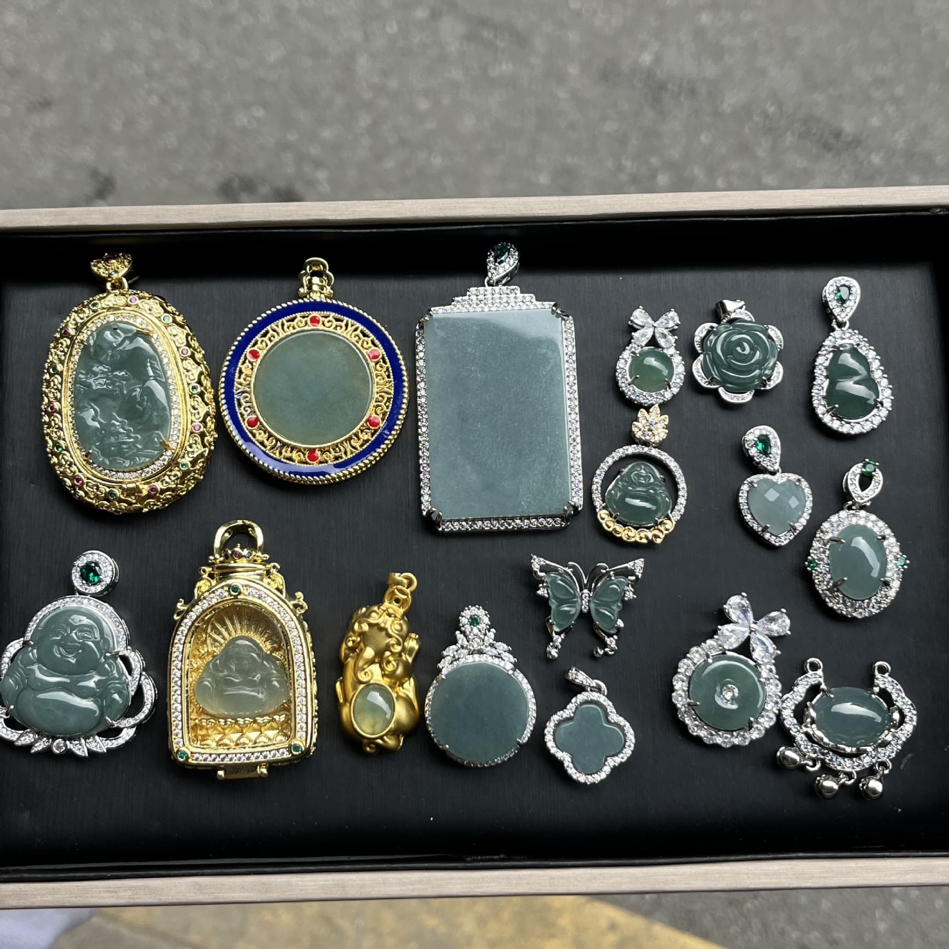 Dangerous Material Jadeite Inlaid Pendant Blue Water Nine-Tailed Fox Pendant Pixiu Pendant Ruyi Lock Blue Water Jade Pendant Jade Wholesale