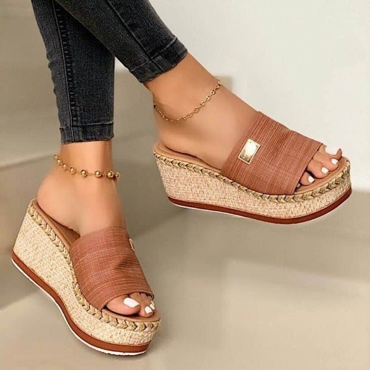 Plus Size Women's Slippers 2020 New Thick Platform Wedge Sandals Fashionable Rope One-Strap Slippers for Women