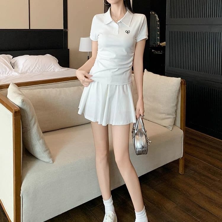 Fashion Short Skirt Set Summer Classy Age-Reducing Campus Short Sleeve New Two-Piece Tennis Skirt Set for Women