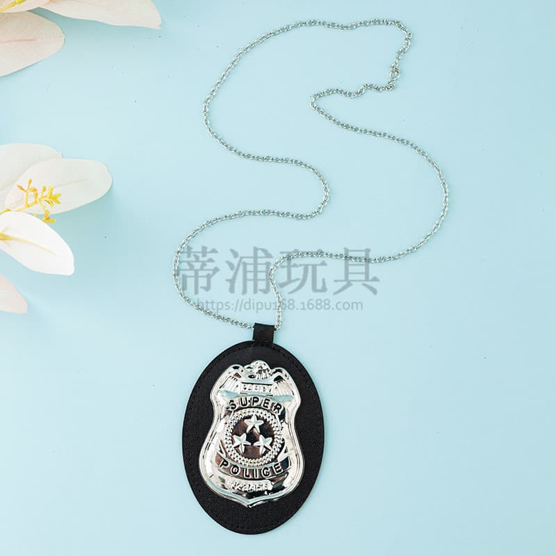 Halloween Simulation Police Badge Necklace Whistle Police Set Cosplay Carnival Sheriff Badge Brooch
