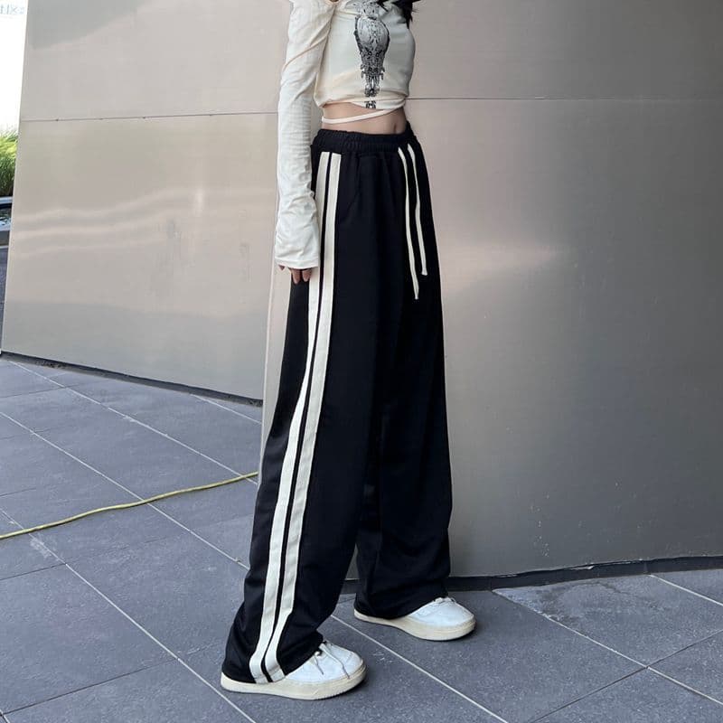 Unisex Straight Leg Sports Pants Autumn Spring Fashionable Wide Leg Trousers Student Side Stripe Casual All-Match Pants