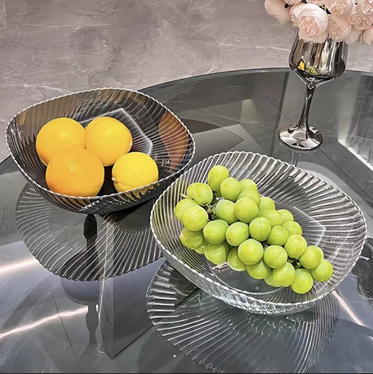 PET Plastic Fruit Tray, Simple and Fashionable Transparent High-Quality Snack Plate for Living Room, Candy, Dried Fruit, and Snacks