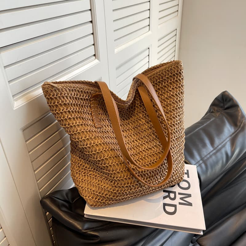 Straw Woven Bag Vacation Style Summer Woven Bag Women 2025 Large Capacity Female Student Shoulder Handheld Commuter Tote Bag