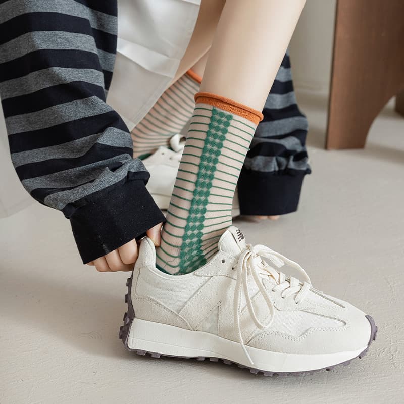 Women's Summer Thin Split-Toe Socks, Transparent Glass Silk, Japanese Retro Polka Dot, Tabi Socks for Clogs and Sandals, Rolled Cuff Mid-Calf Socks
