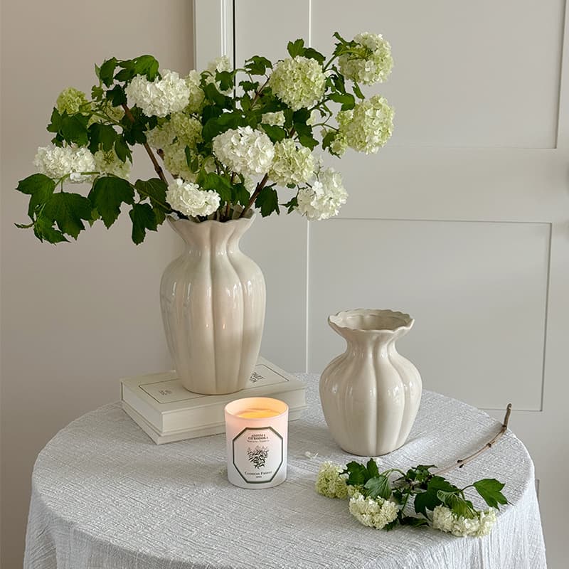 Luxury Ceramic Vase Tabletop Flower Arrangement Decoration Premium Niche Cream Style French Decorative Vase Ceramic Flower Vessel
