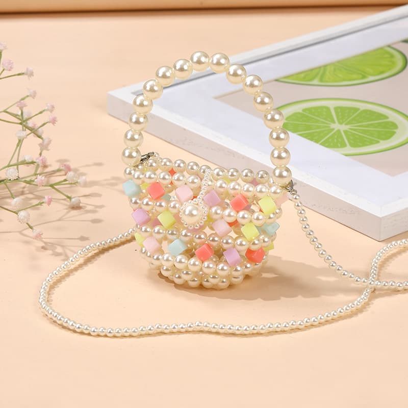 Girl's Handwoven Pearl Handbag 2025 New Cute Little Girl Crossbody Mini Lipstick Bag