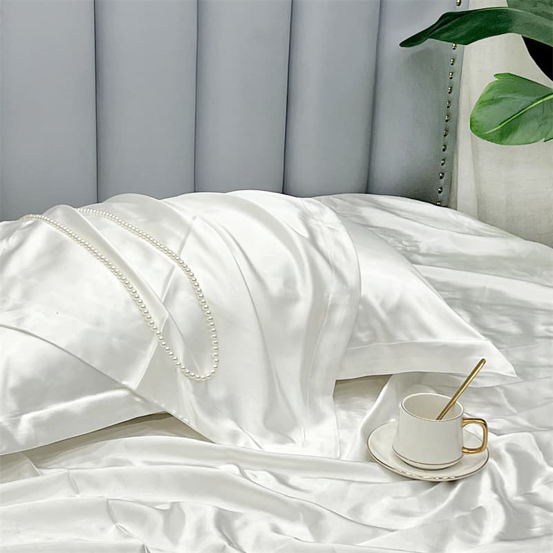 Amazon Foreign Trade Satin Pillowcases, Skin-Friendly, Breathable and Cool, Satin Imitation Silk Pillow Covers