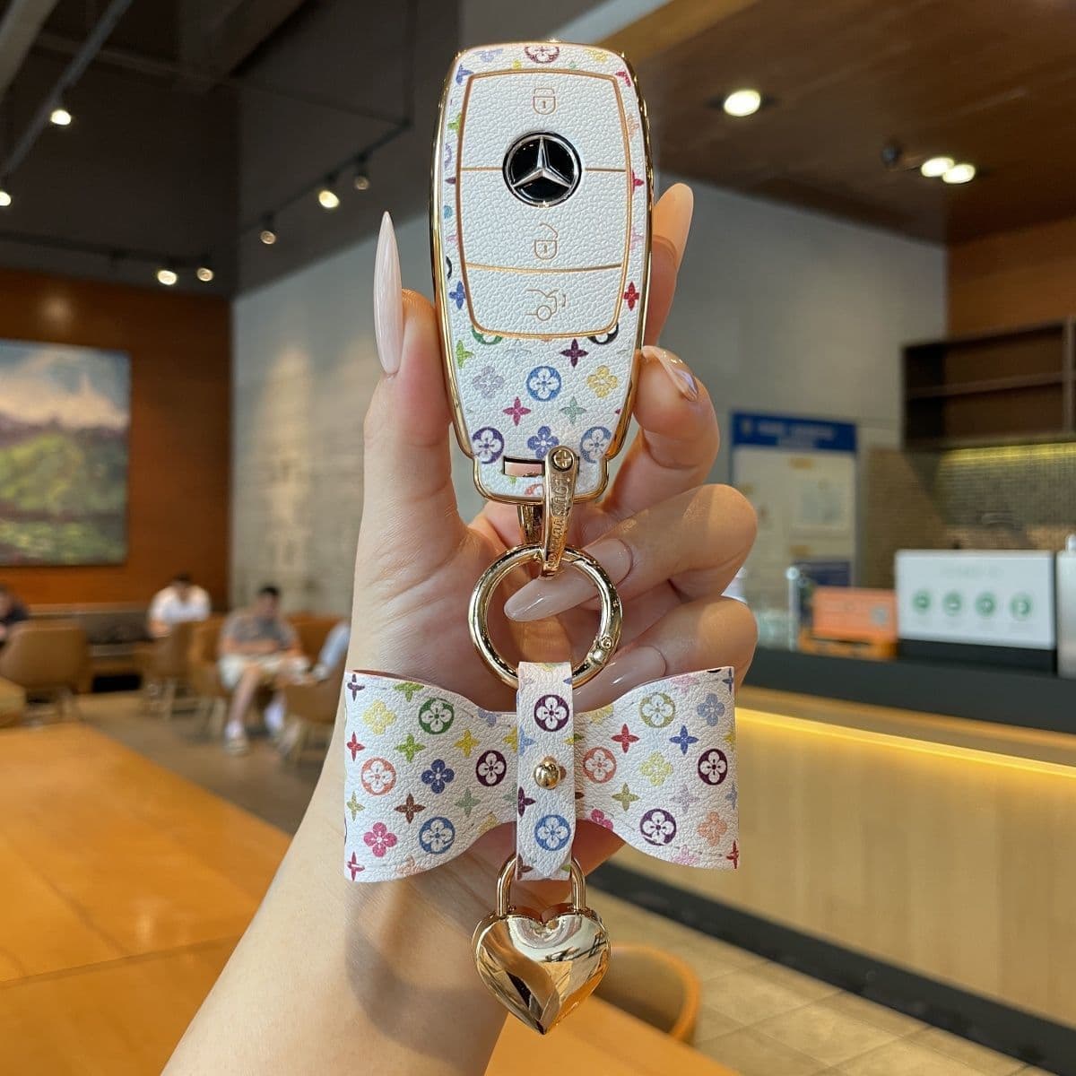 Mercedes-Benz glb220 key cover fashion buckle G-class B-class AMG high-end S-class E350el all-inclusive EQA/EQB buckle new