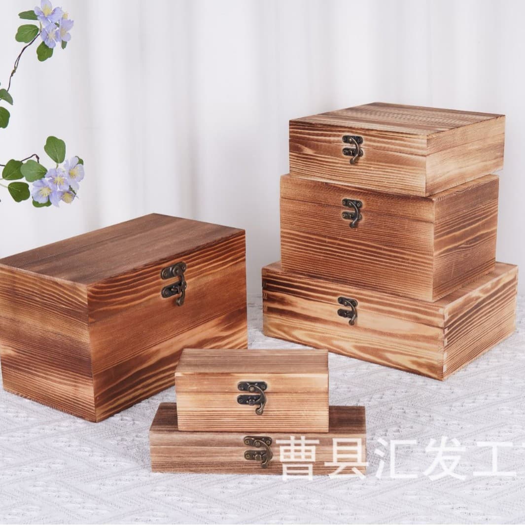 Vintage wooden box, rectangular pine wood, whiskey glass storage and packaging box, flip-top wooden box.