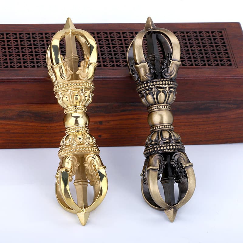 Brass Makara Five-Prong Vajra Pestle Handpiece for Men and Women, Portable Play Craft, Collectible Gift Ornament