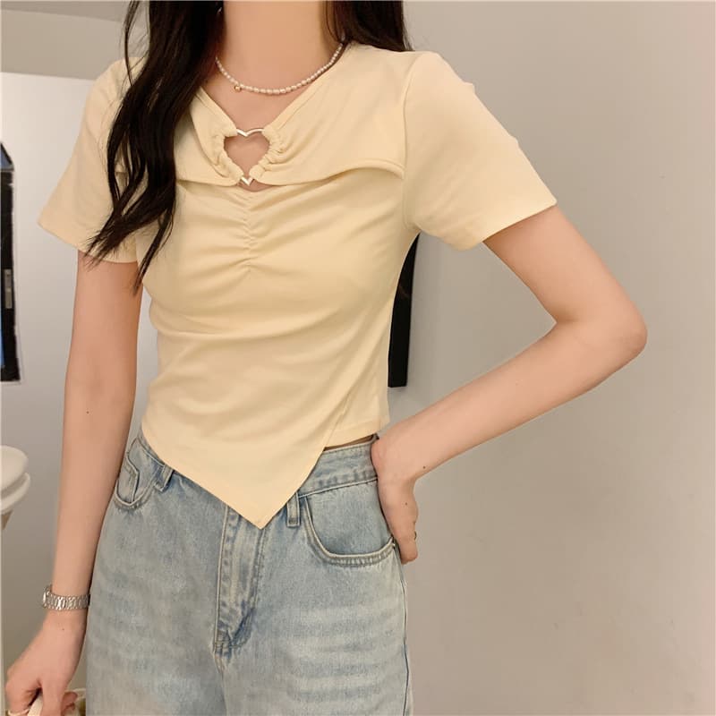 Short Sweet Casual Crop Top for Women, Plus Size, Heart Cutout Short Sleeve T-Shirt Summer