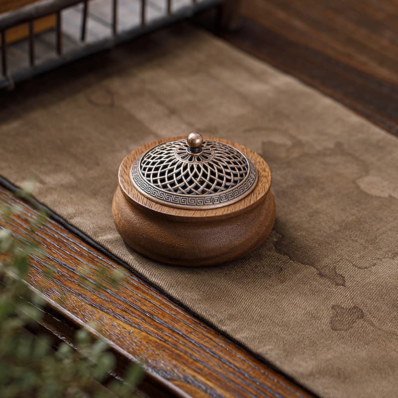 Walnut Wood Incense Burner Solid Wood Round Incense Holder for Home Indoor Sandalwood Agarwood Burner Square Incense Burner Tea Room Decoration