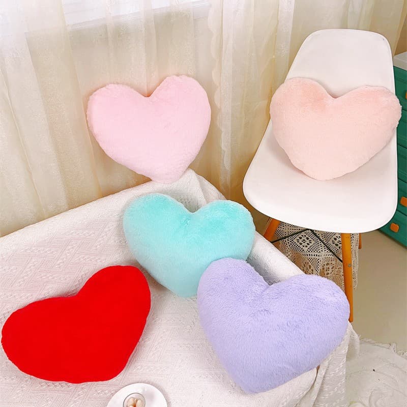 Manufacturer wholesale imitation rabbit fur love pillow creative heart-shaped sofa cushion bedside decoration ornaments can be shipped wholesale