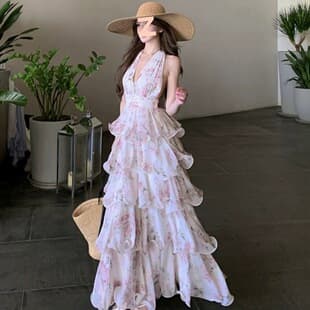 Vacation Style Floral Print V-Neck Halter Dress for Women Summer Fitted Waist Slimming Tiered Dress Backless Long A-Line Dress