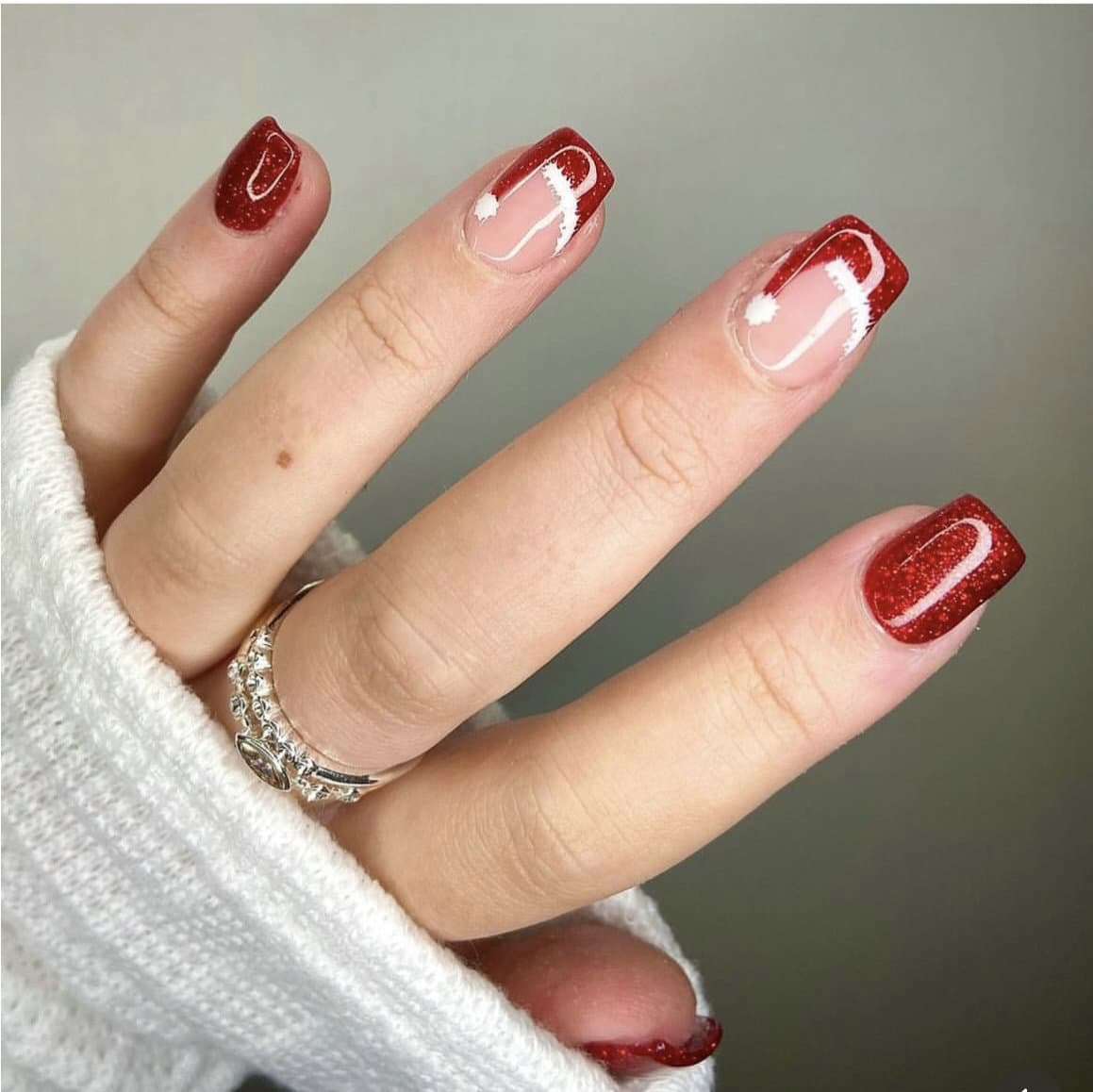 Red Series Glitter Powder Press-On Wearable Nails Removable Fake Nails Essential Manicure for Girls 24Pcs Each
