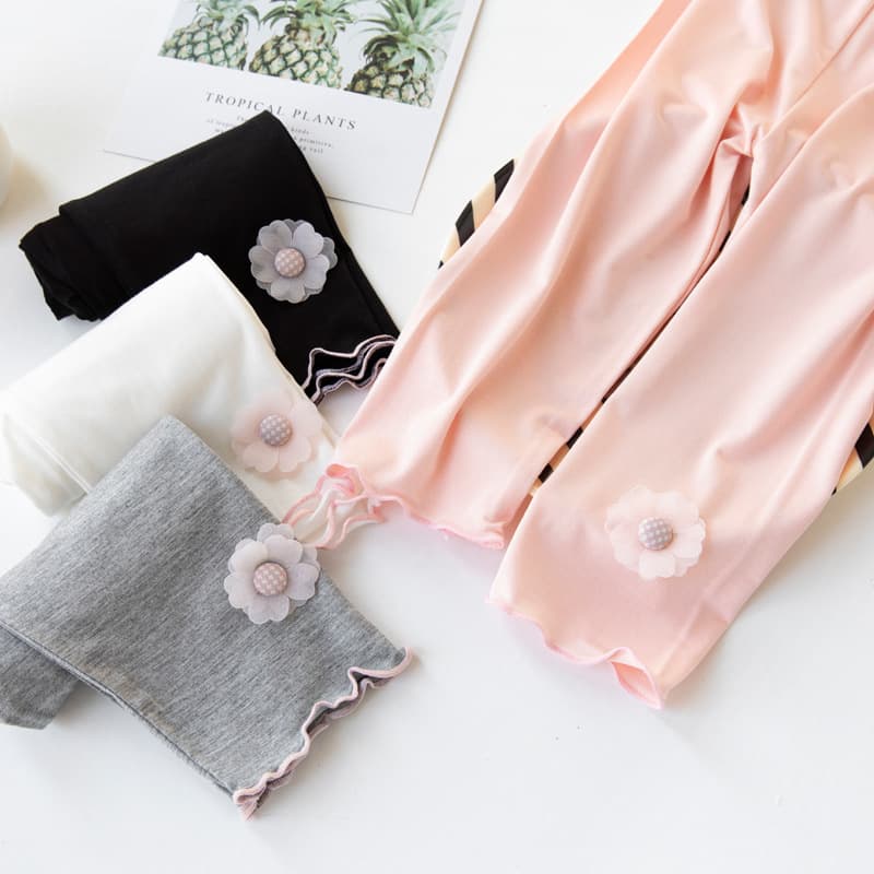 Summer Girls Capri Pants Sweet Floral Girls Leggings Yikesi Girls Pants Breathable Cool Kids Pants