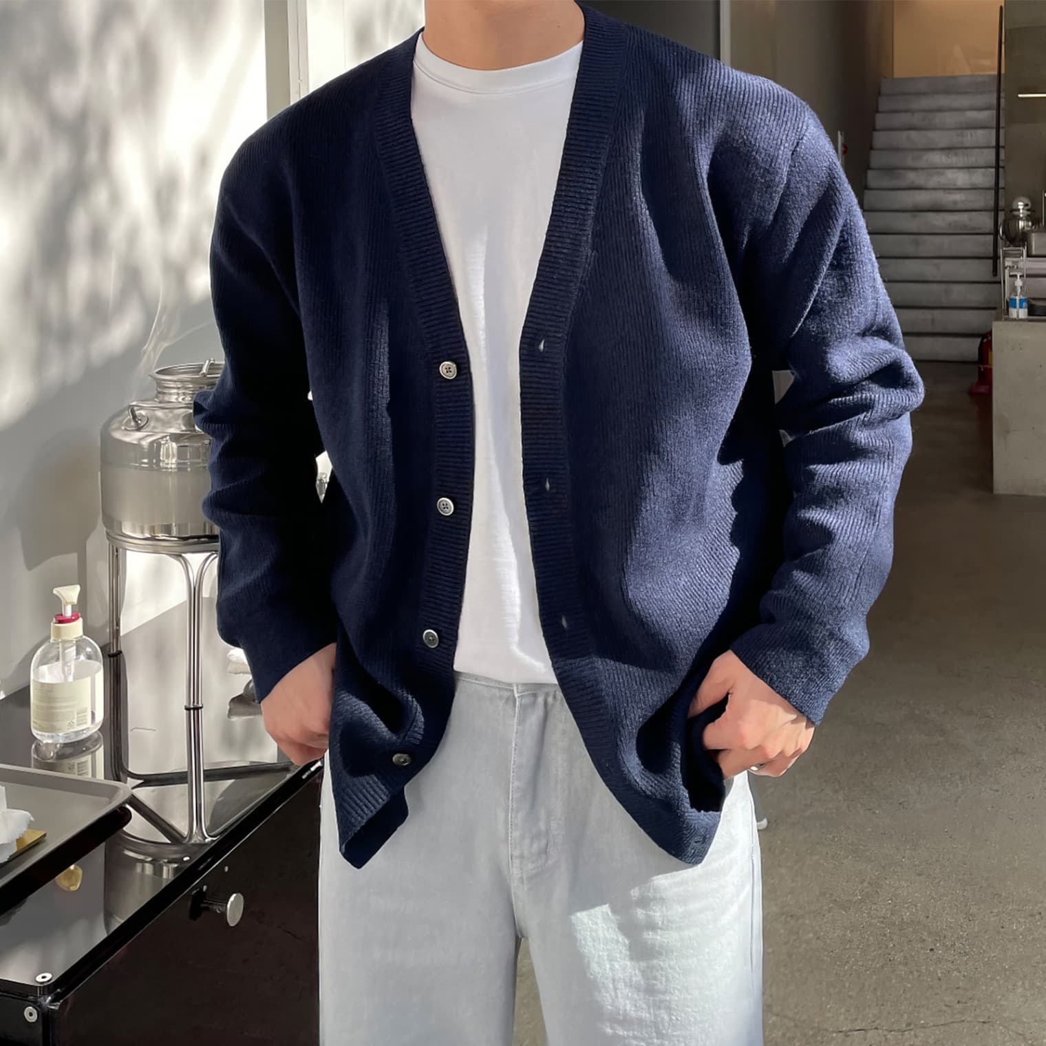 Solid Color V-Neck Knit Sweater for Men, Fall 2025 New Arrival, Simple and Versatile, Niche and Loose-Fitting Cardigan Coat