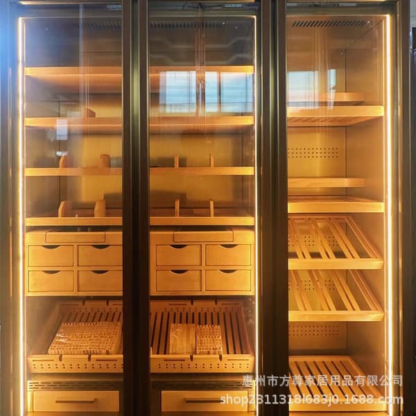 Custom Luxury Stainless Steel Cigar Room with Constant Temperature and Humidity, Spanish Cedar Wood Cabinet, Source Factory