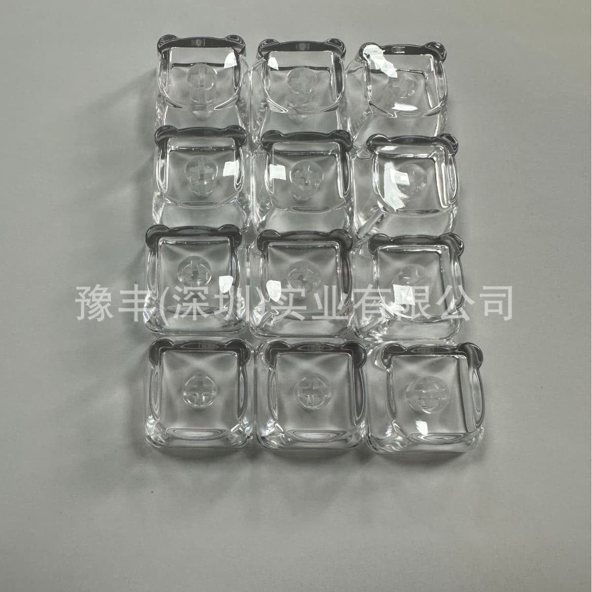 MOA magnetic axis specific personalized keycap, panda head, PC transparent material, 1U, can be colored, DIY