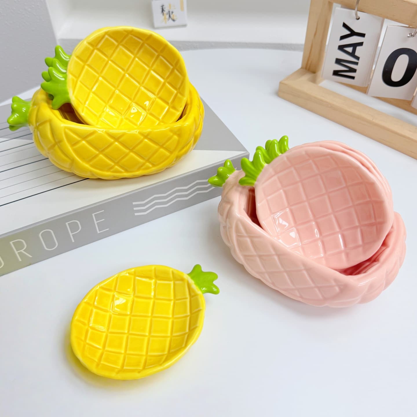 Creative pineapple-shaped ceramic condiment dish, cute flavor dish, household dipping dish, dipping sauce dish, soy sauce vinegar dish, small dish