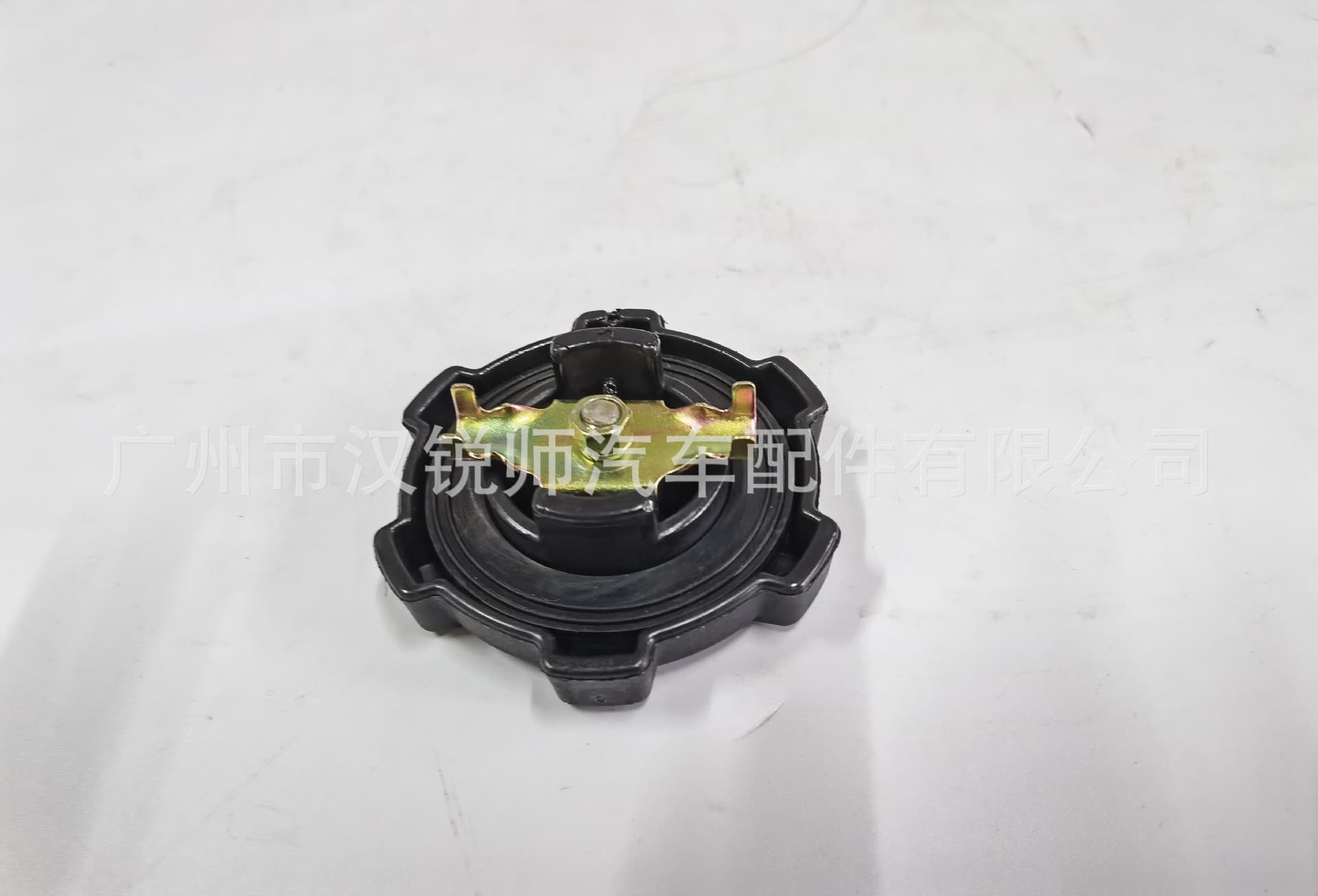 MD008784 Compatible with Mitsubishi CANTER FUSO Canter 4D33 4D34 Light Truck Engine Oil Cap Coolant Reservoir Cap
