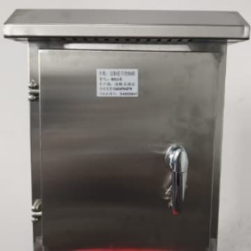 Pedestrian Crossing Traffic Light Controller Campus/School Entrance Traffic Light Controller Request-Based Traffic Light