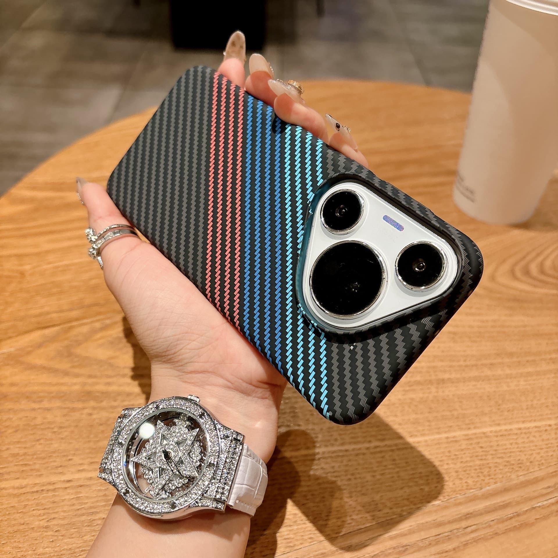 Carbon Fiber Pattern Magnetic Phone Case for Huawei P80 Pro, Huawei P70 Pro Ultra-Thin PC Skin-Feel Shockproof Protection