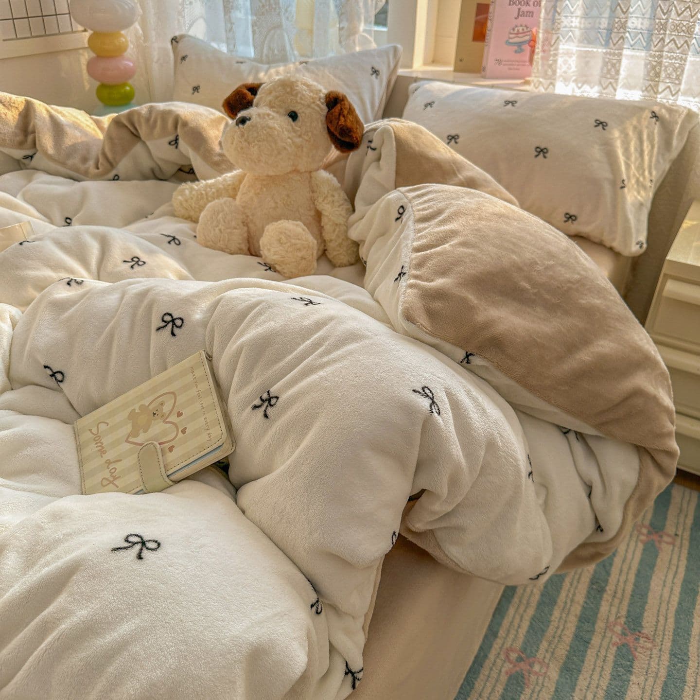 Winter fleece-lined four-piece set, milk fleece thickened warm double-sided duvet cover, flannel coral sheet, dormitory three-piece set