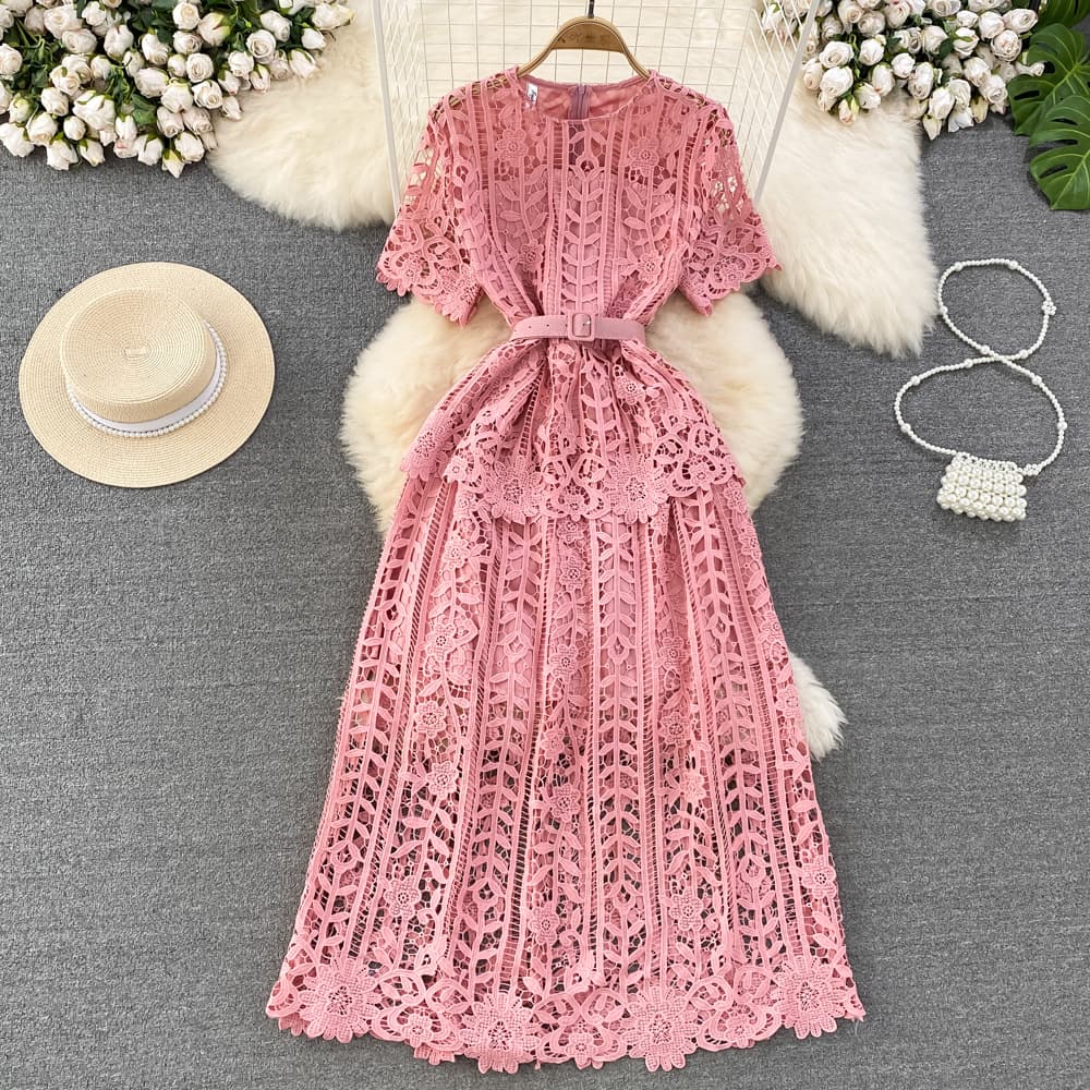 YUN Vintage Court Style Short Sleeve Round Neck Fitted A-Line Lace Hollow Out Elegant Long Dress