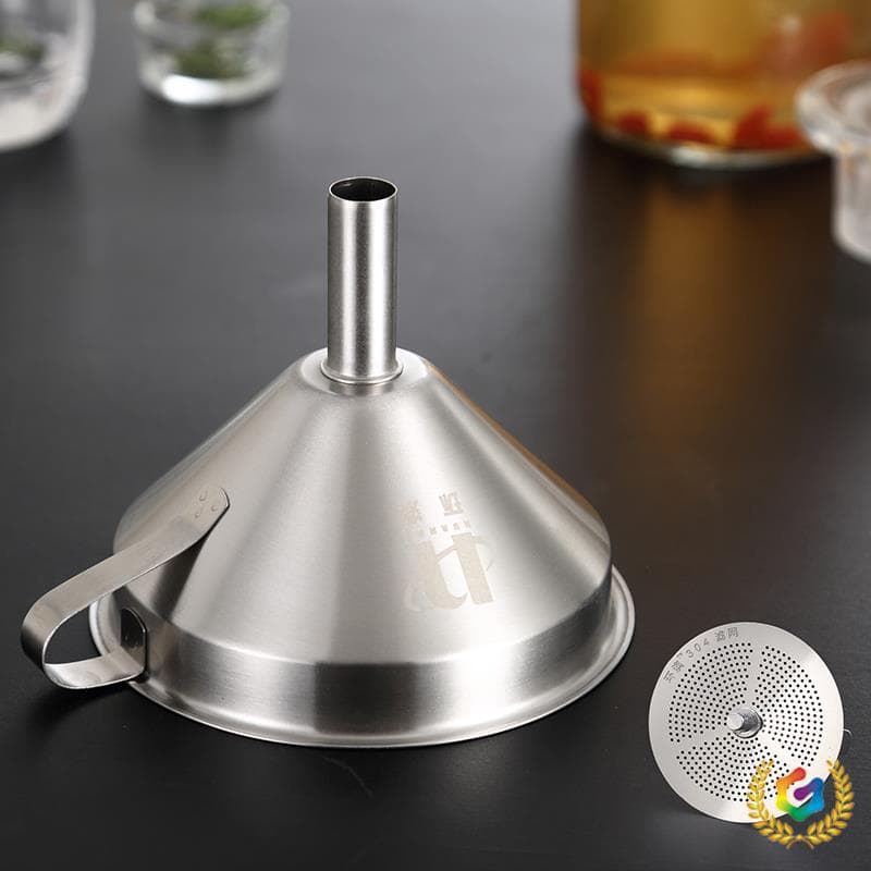 ✅ 304 stainless steel food-grade funnel for wine, with large and small diameters, ideal for pouring oil in home kitchens.