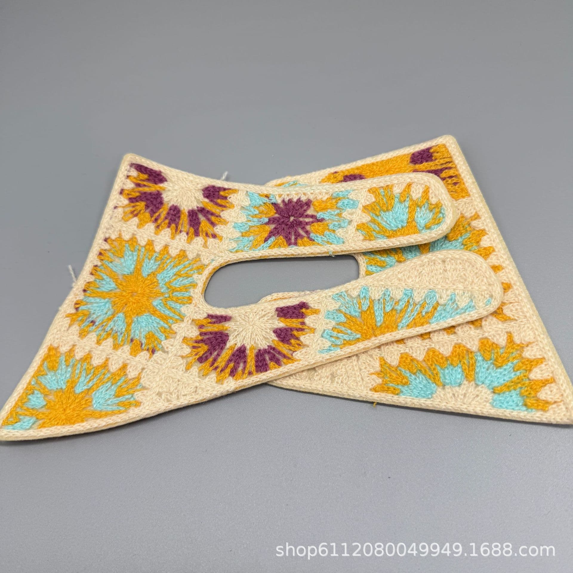 Water-soluble collar, multi-color ethnic style, imitation hand-hooked hollow embroidery V-neck collar flower, DIY garment accessories, factory direct sales