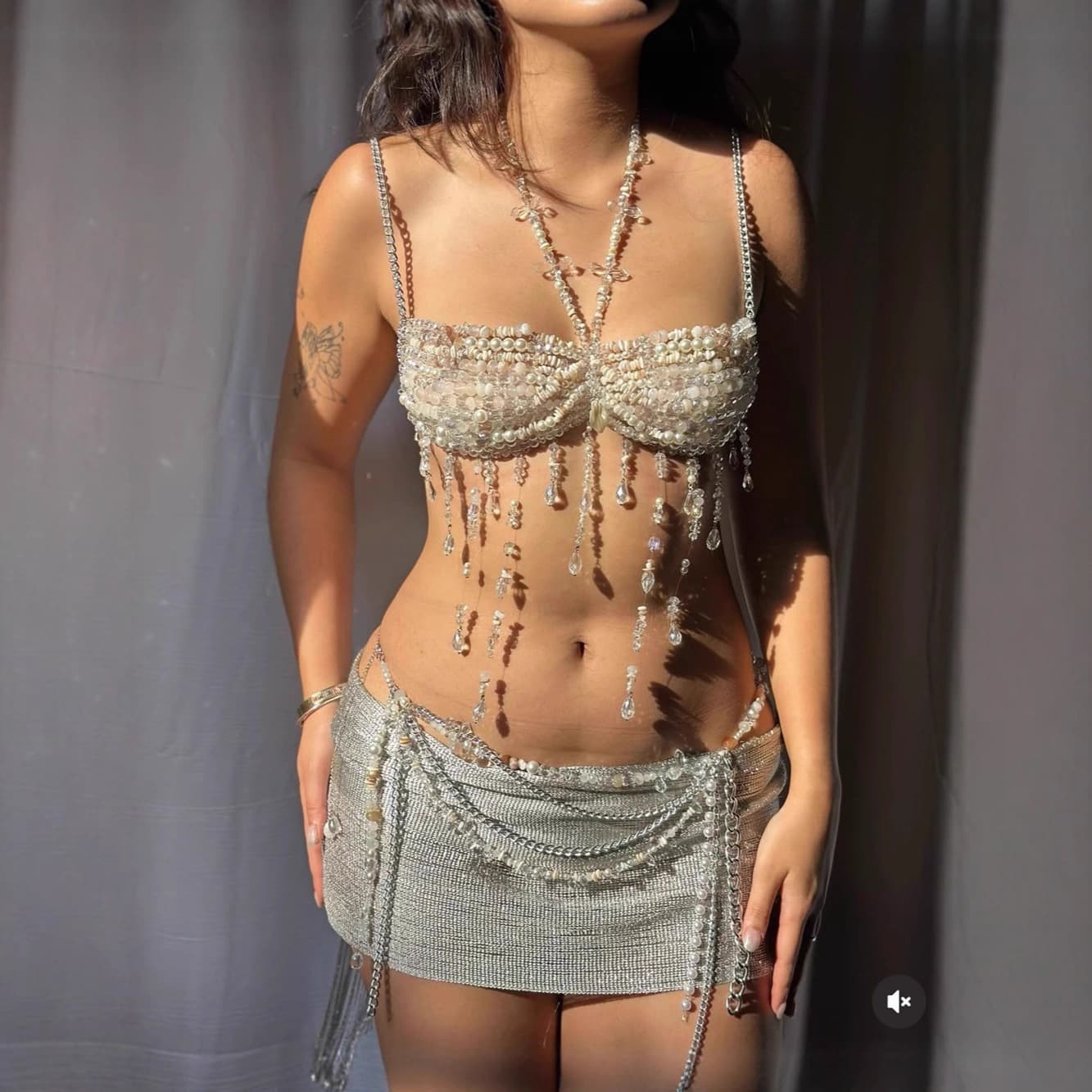 2026 New Cross-Border Sexy Chest Chain Vest Beach Travel Pearl Bead Bodychain Bra