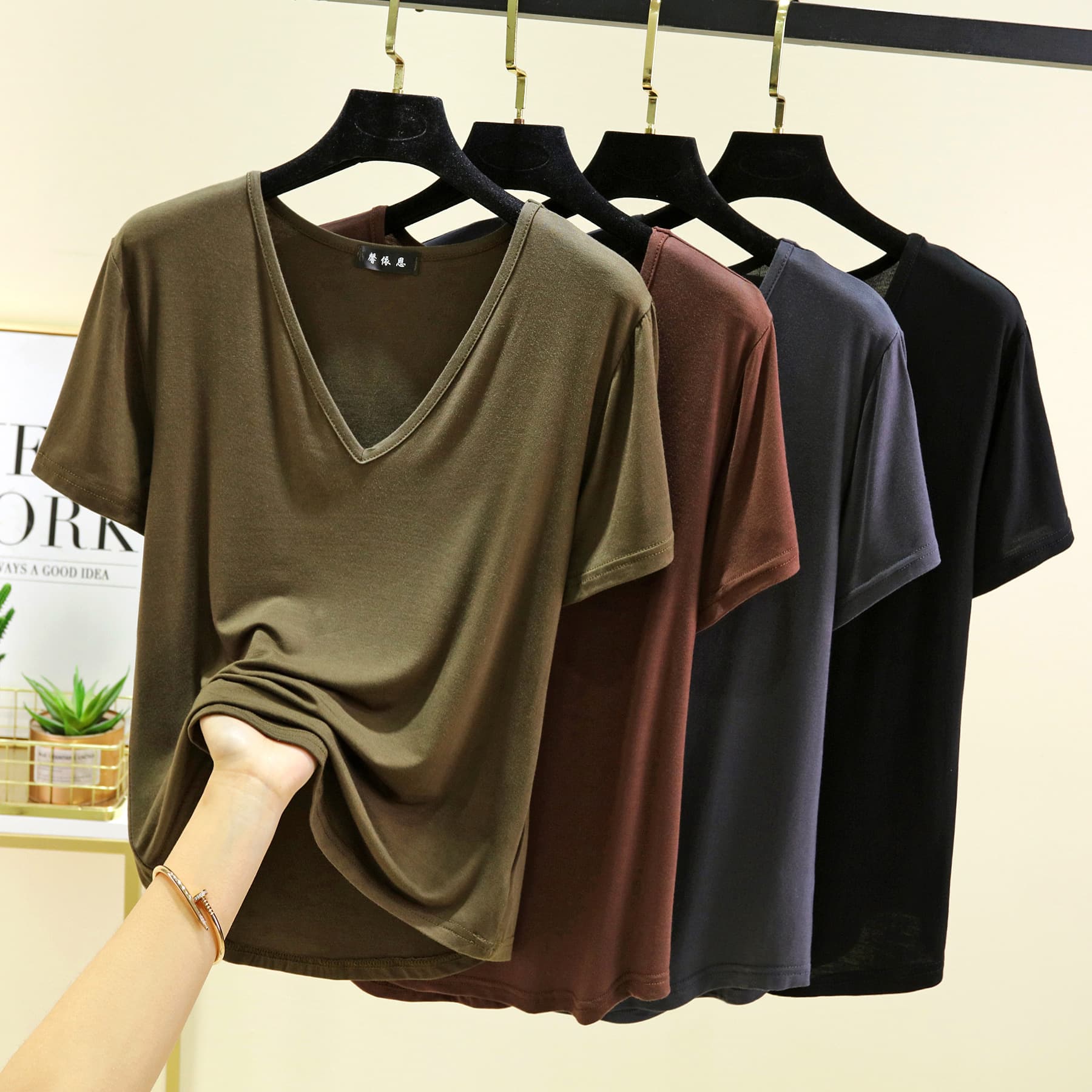 V-Neck Modal Short Sleeve T-Shirt for Women, Summer Plus Size Thin Layering, Loose Simple Solid Color Short Sleeve Top for Outerwear