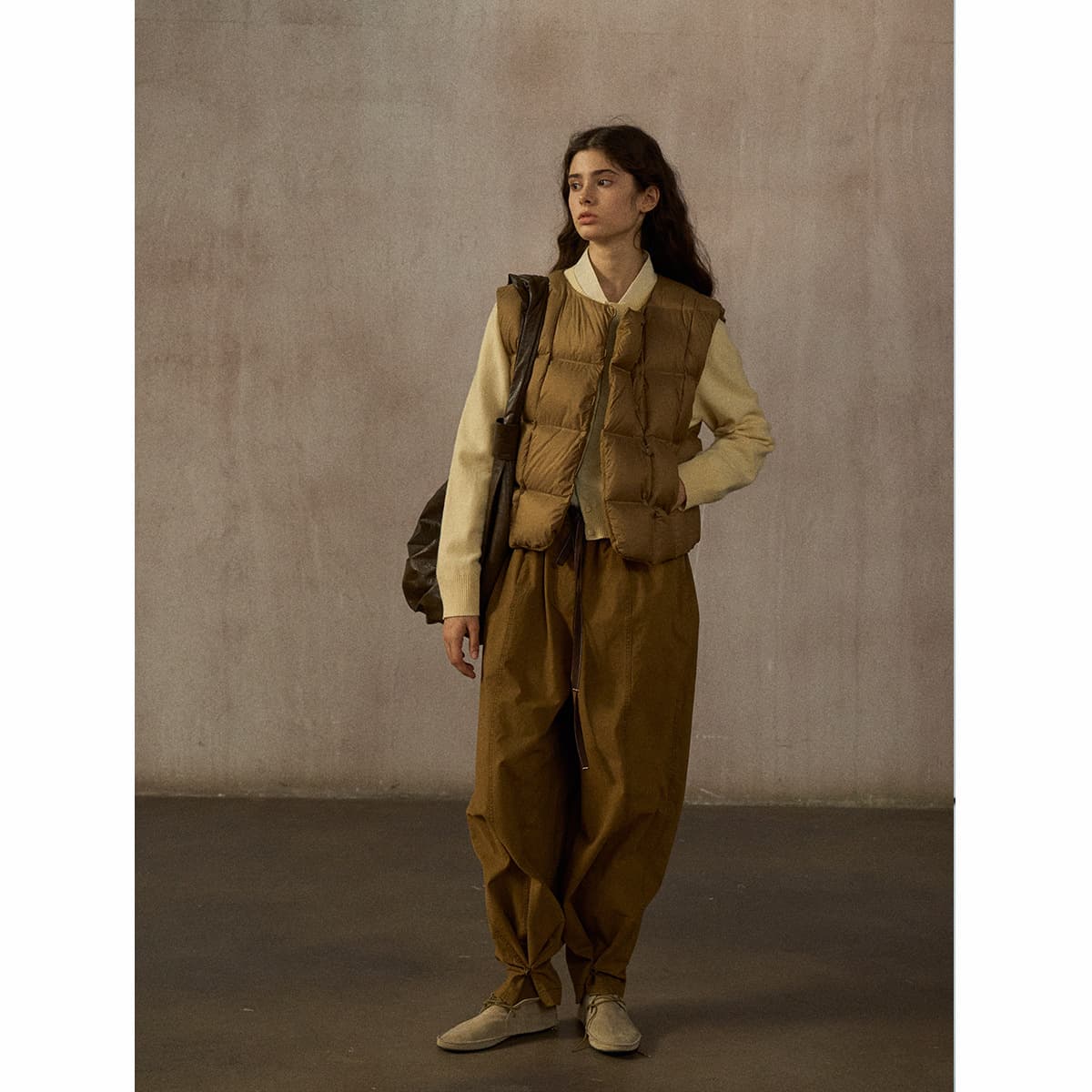 [Shiji] Lightweight Warm Seamless Grid Down Jacket Short Multi-wear V-neck Inner Layer Vest Outerwear M9381