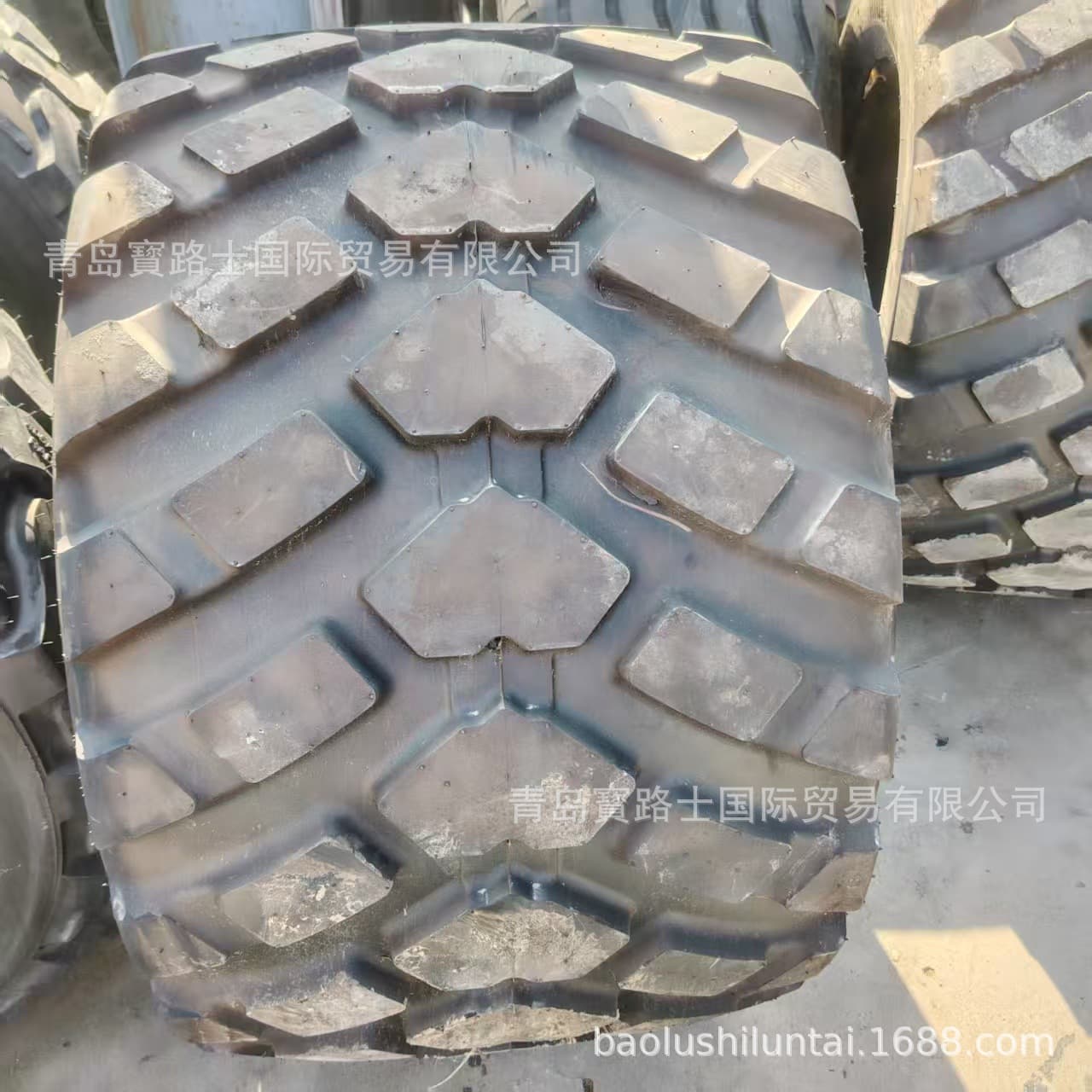 Trailer Tire 710/40R22.5 Spreader Wide-Body Tire