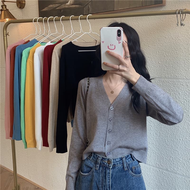 Korean Loose Fit Autumn Short High-Waist Long-Sleeve Cardigan Sweater for Women V-Neck Knit Outerwear Wholesale