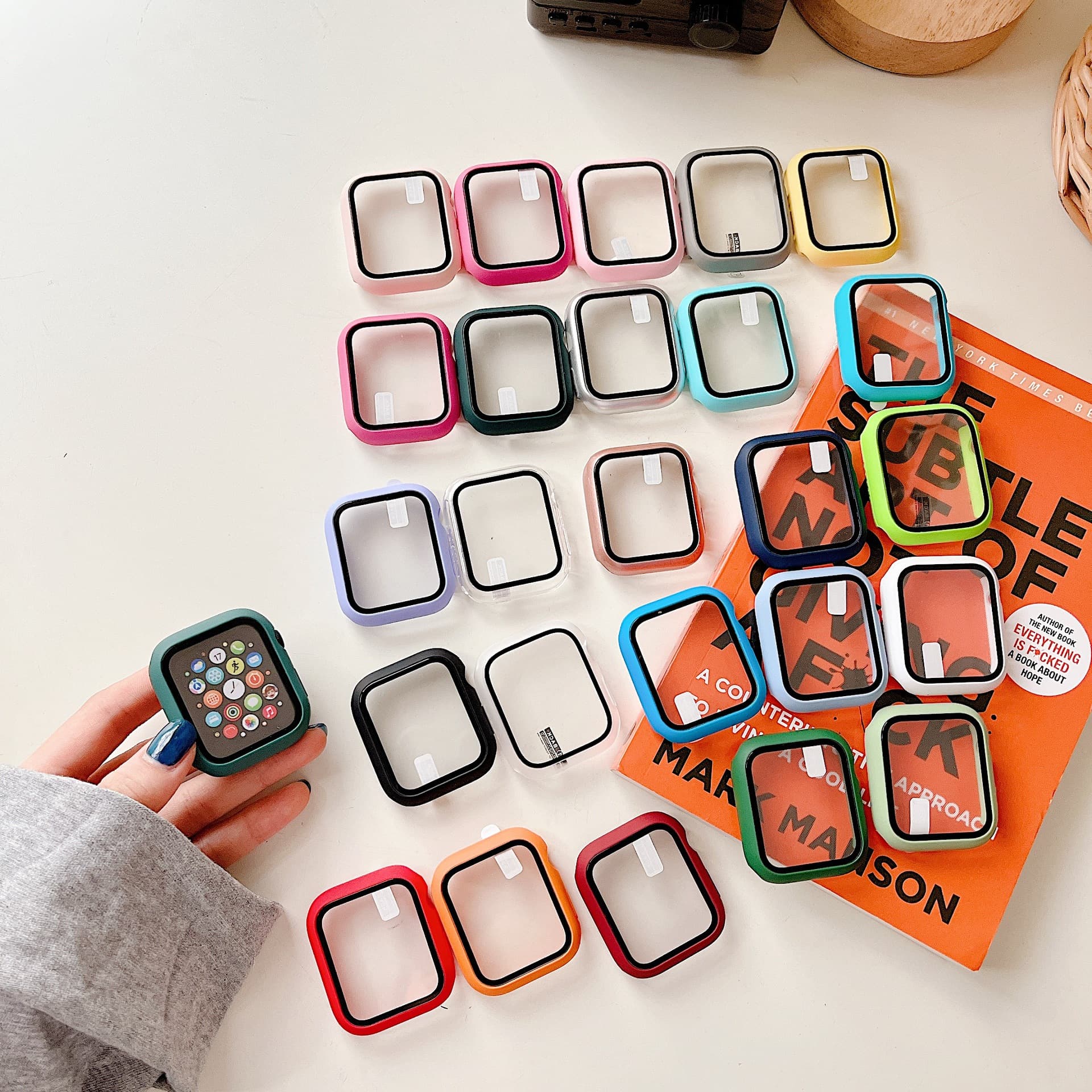 Suitable for Apple Watch PC plastic protective case, integrated glass protective case, iWatch Ultra S10 representative case