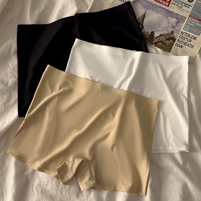 Foreign trade solid color ice silk women's underwear, pure cotton crotch breathable mid-waist seamless anti-exposure safety shorts, women's boxer briefs.