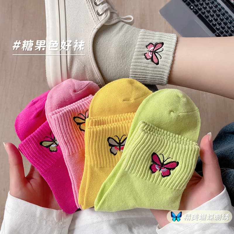 Women's Autumn/Winter Mid-Calf Socks with Delicate Butterfly Embroidery, Casual Stacking Socks, Zhuji Women's Socks Wholesale
