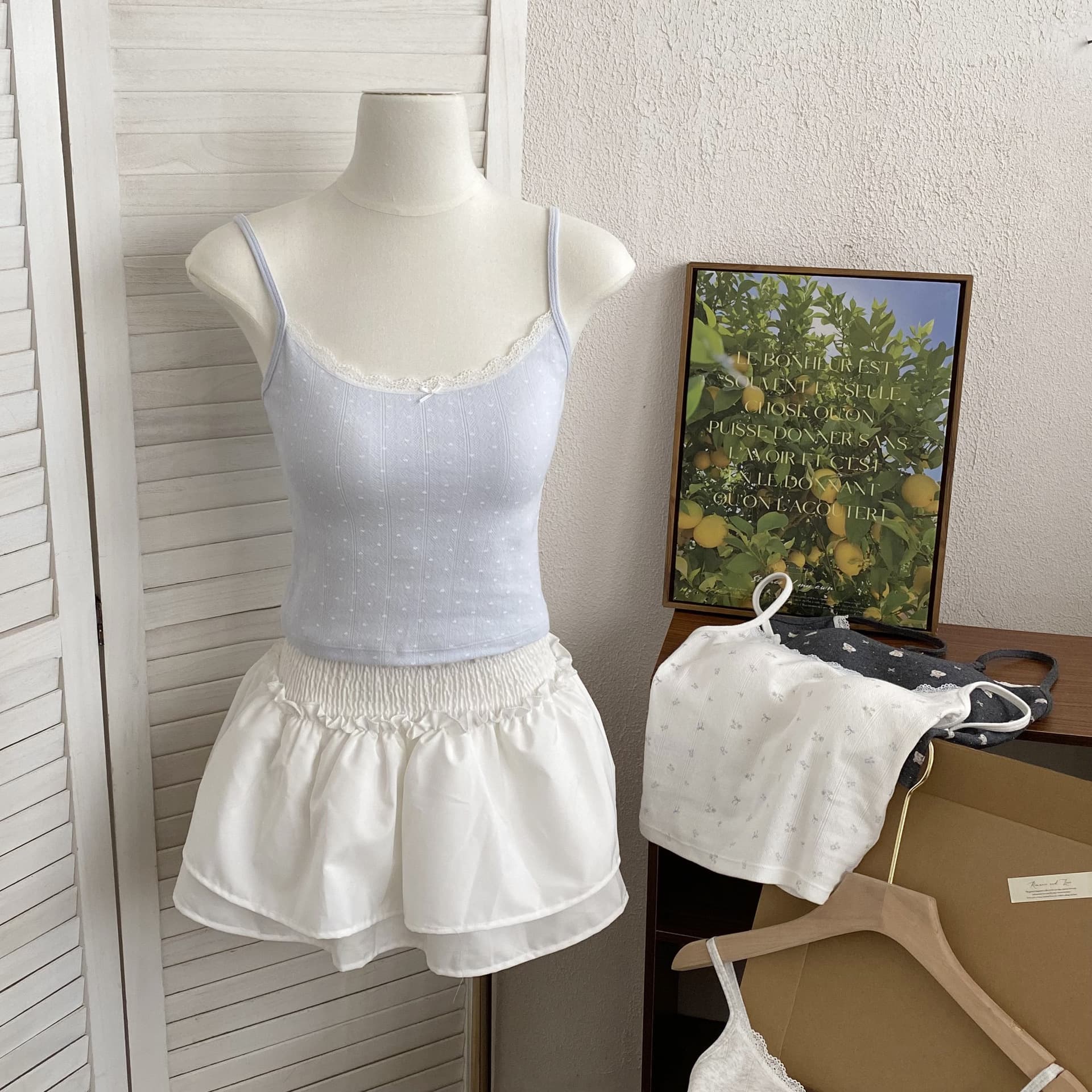 Floral Cream Camisole with Built-in Pads for Women, Pure and Slimming, Summer Inner Wear or Outerwear, Fitted Base Top