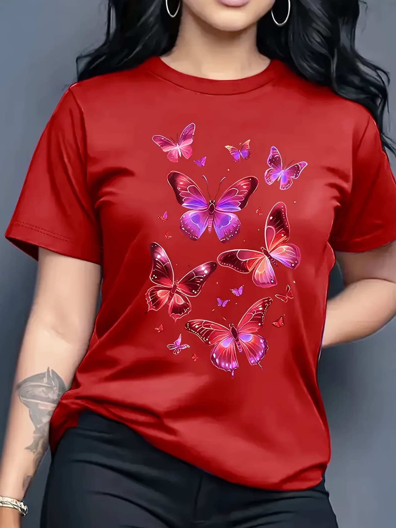 Ladies' Purple Butterfly Print T-Shirt - Four-Season Casual