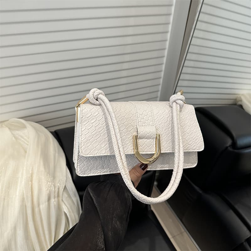 2025 new fashionable and versatile shoulder crossbody bag, high-end niche design handbag, commuting armpit small square bag