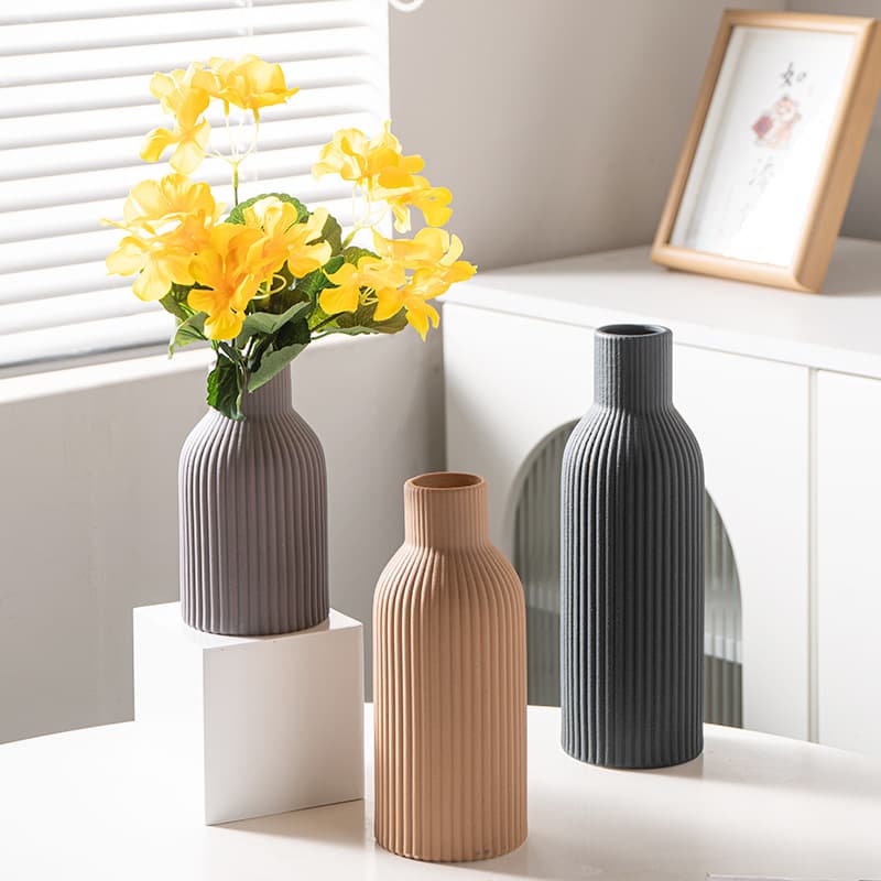 Modern simple Modilan style vase ceramic ornaments flower-like flower arrangement sample bed and breakfast decorations