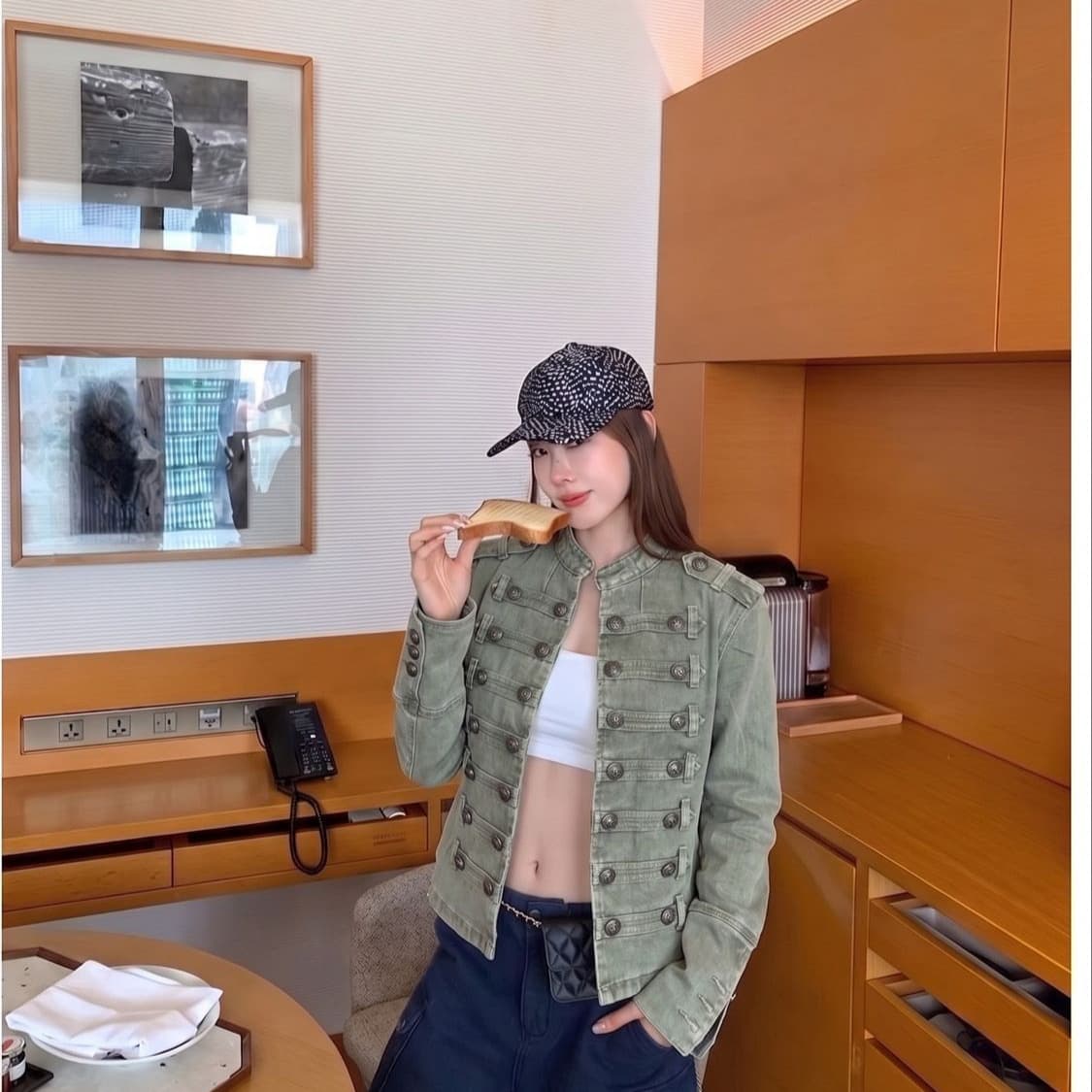 Heavyweight Jacket American Style Regular Shoulder Military Green Denim Jacket Fall 2026 New Short Slim Fit