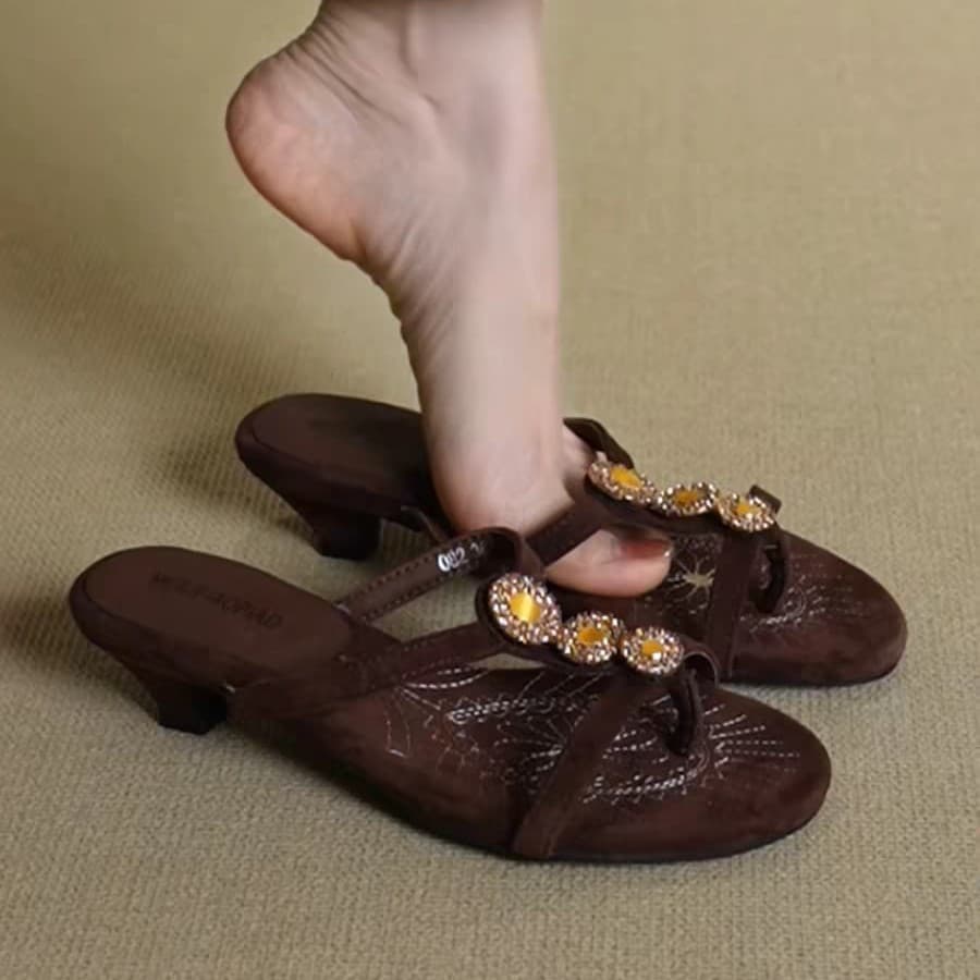 2026 Summer New French Style Rhinestone Embroidered One-Strap Sandals Women Low Heel Thin Strap Open Toe Kitten Heel Slippers