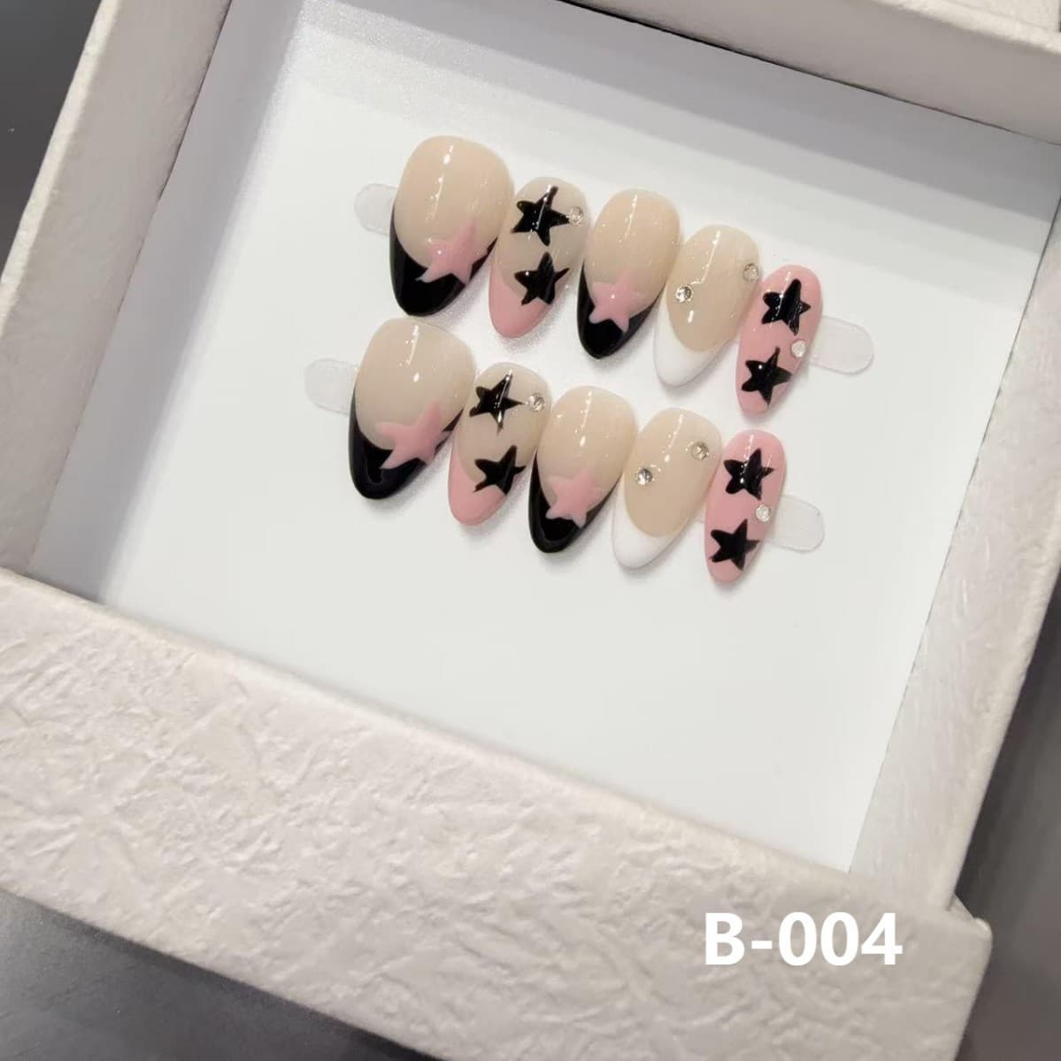 Name: French Star Handmade Nail Tips Press-On Nails TikTok Viral Short Almond
